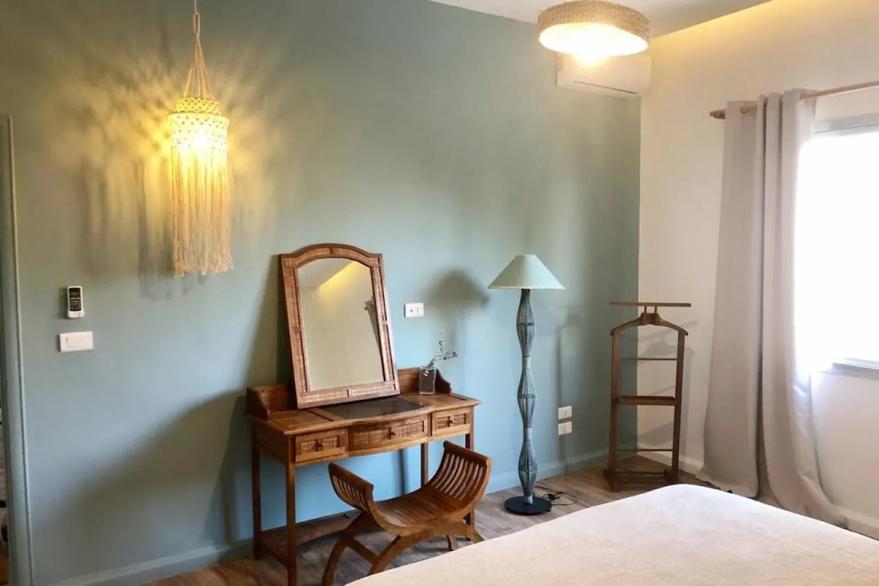 Apartament Lovely 2 Bedroom In Gemmayze Bejrut