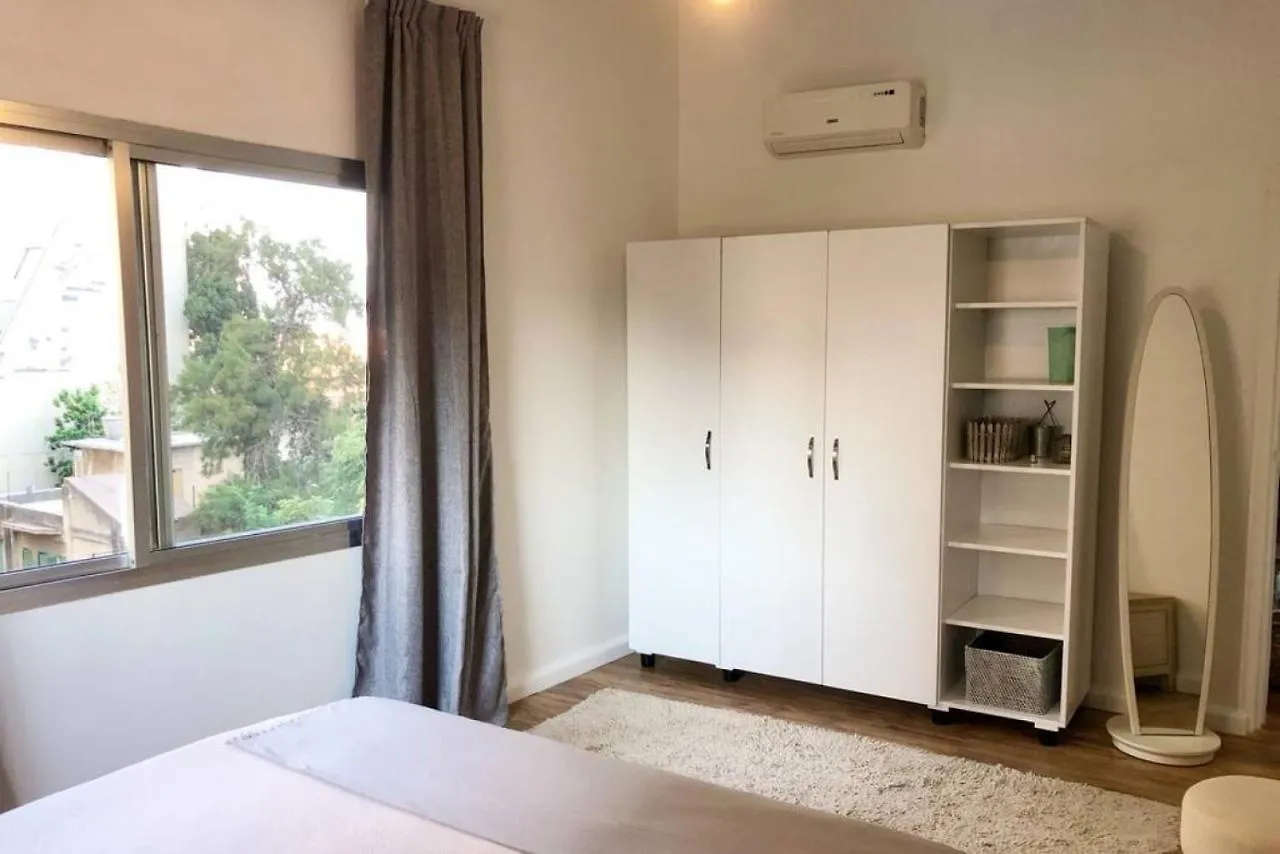 Lovely 2 Bedroom In Gemmayze Bejrut